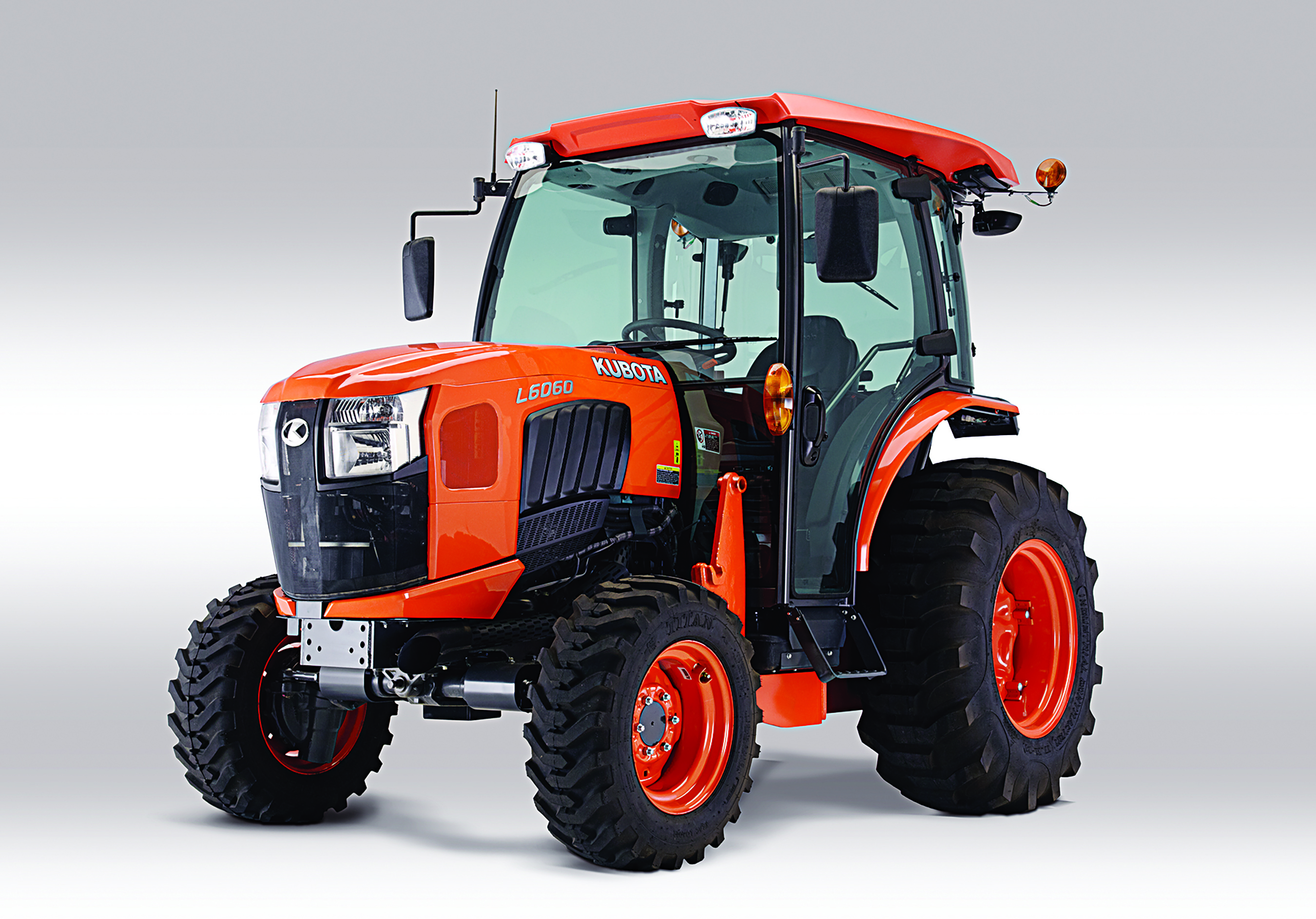 Kubota L6060 (CAB/HST)